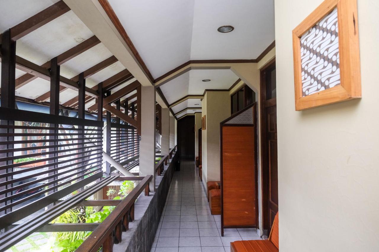 Urbanview Hotel Syariah Wisnugraha By Reddoorz Yogyakarta Kültér fotó