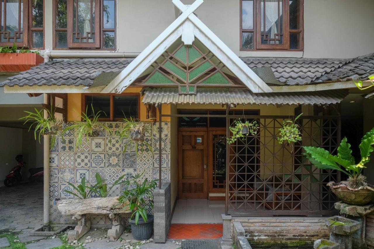 Urbanview Hotel Syariah Wisnugraha By Reddoorz Yogyakarta Kültér fotó