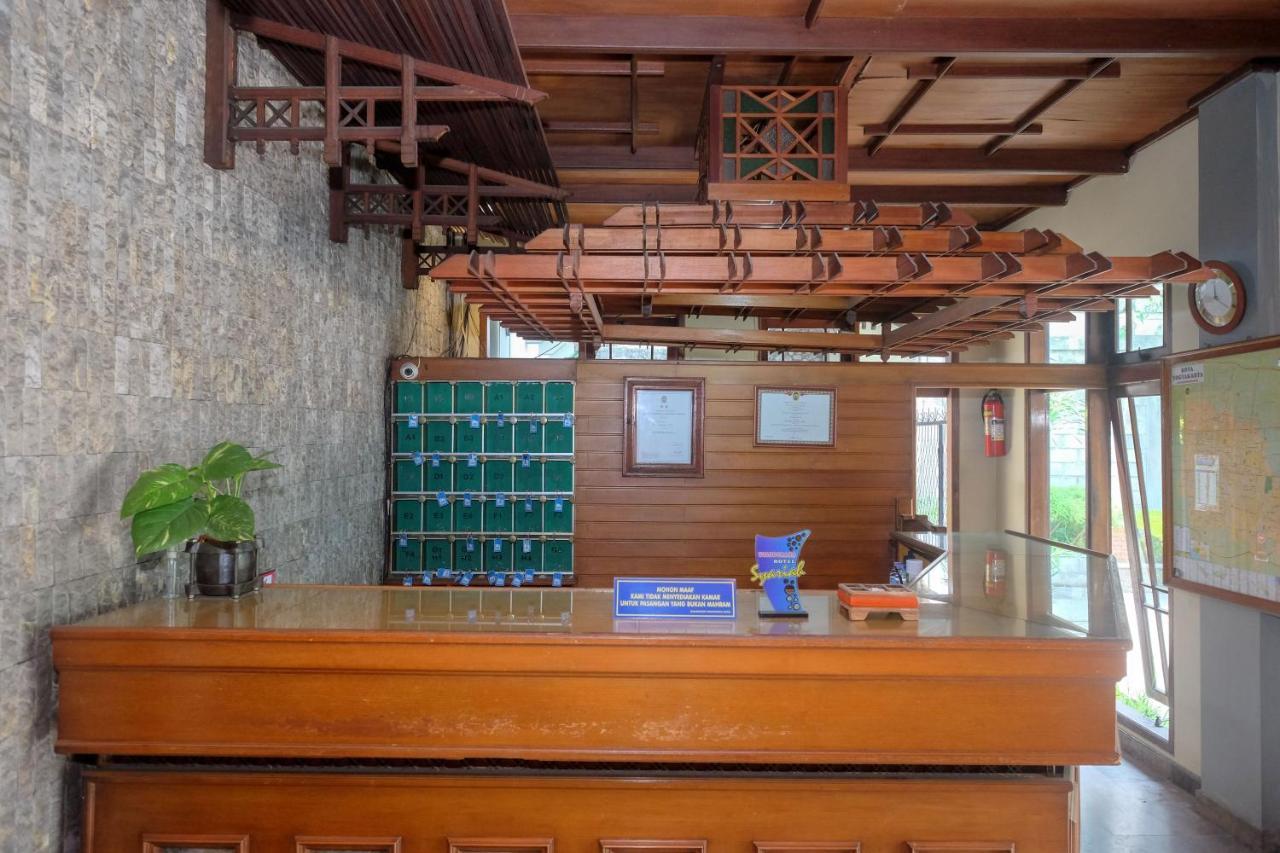 Urbanview Hotel Syariah Wisnugraha By Reddoorz Yogyakarta Kültér fotó