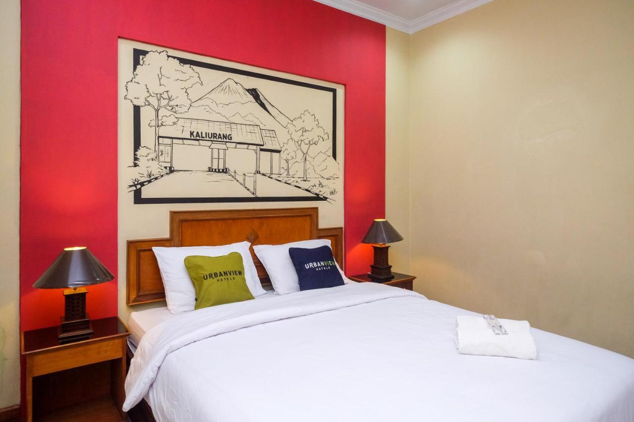 Urbanview Hotel Syariah Wisnugraha By Reddoorz Yogyakarta Kültér fotó